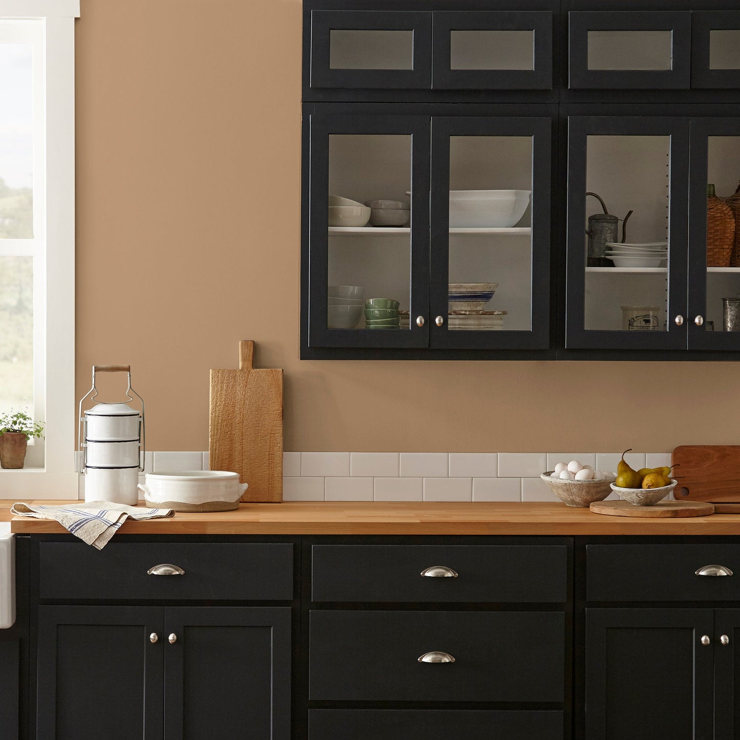 Vintage Crown - Premium Interior Paint