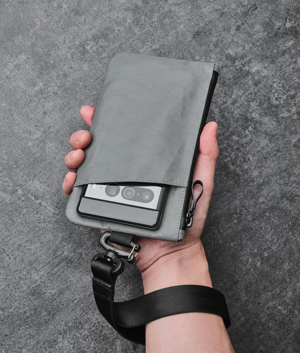 Zip Clutch