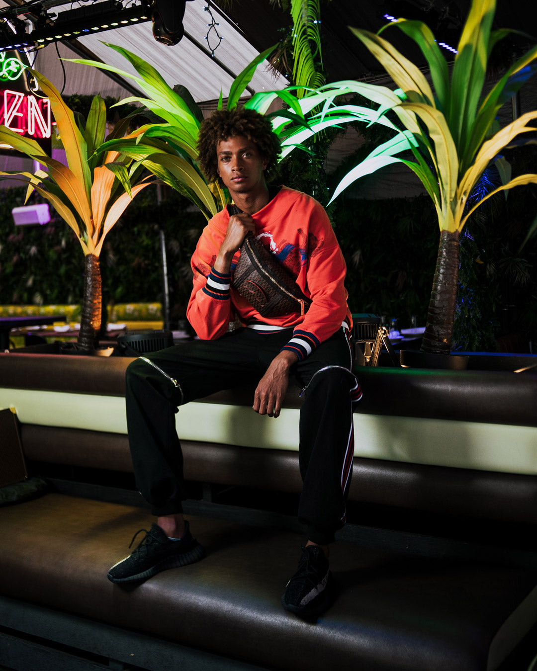 ALPHA NAVIGATOR SAVVY CROSSBODY