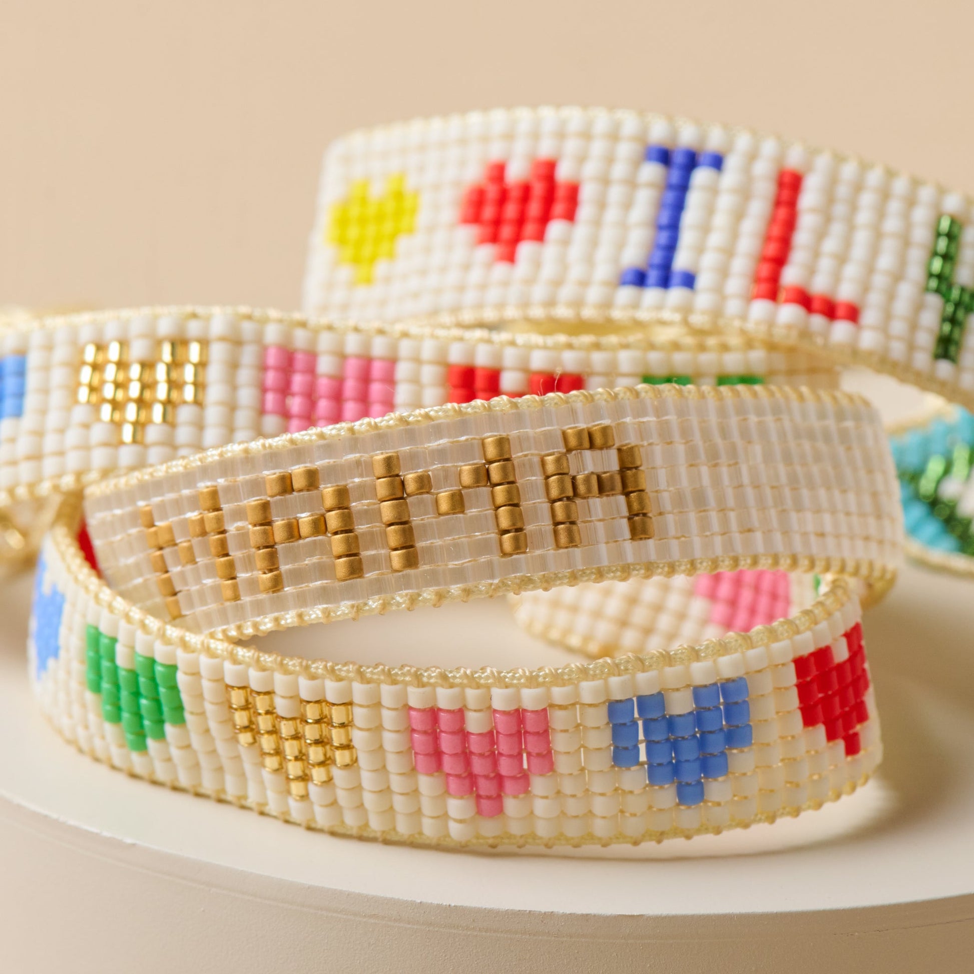 White & Gold Mama Beaded Bracelet