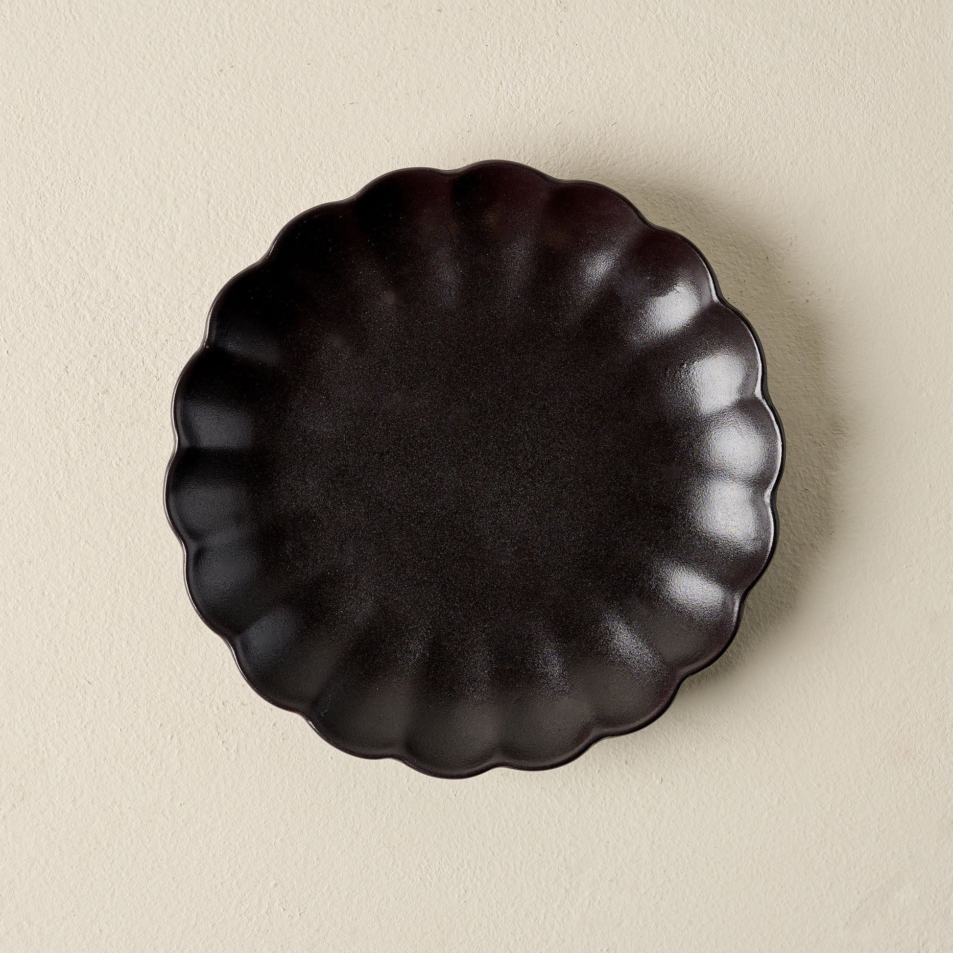 Black Scalloped Plate