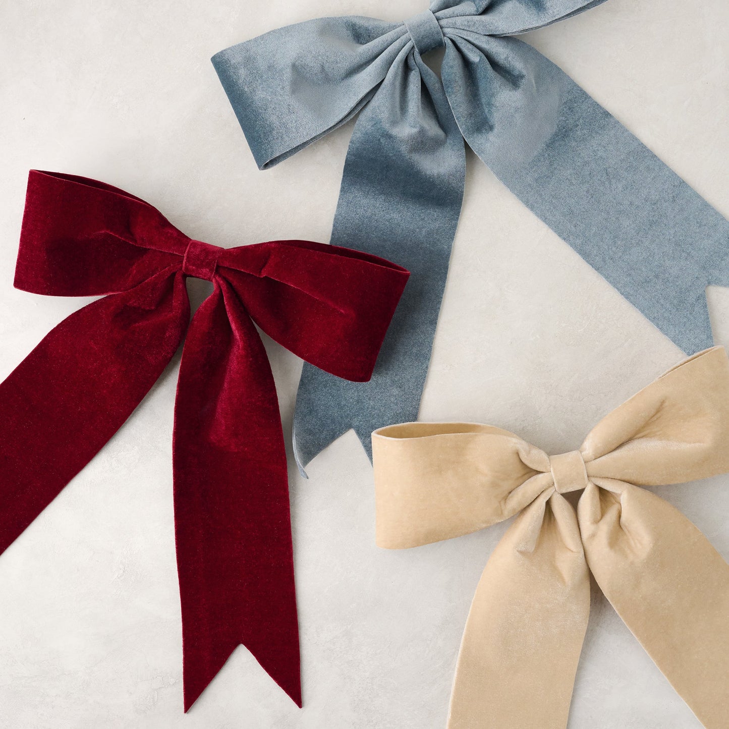 Bountiful Bow Tree Topper