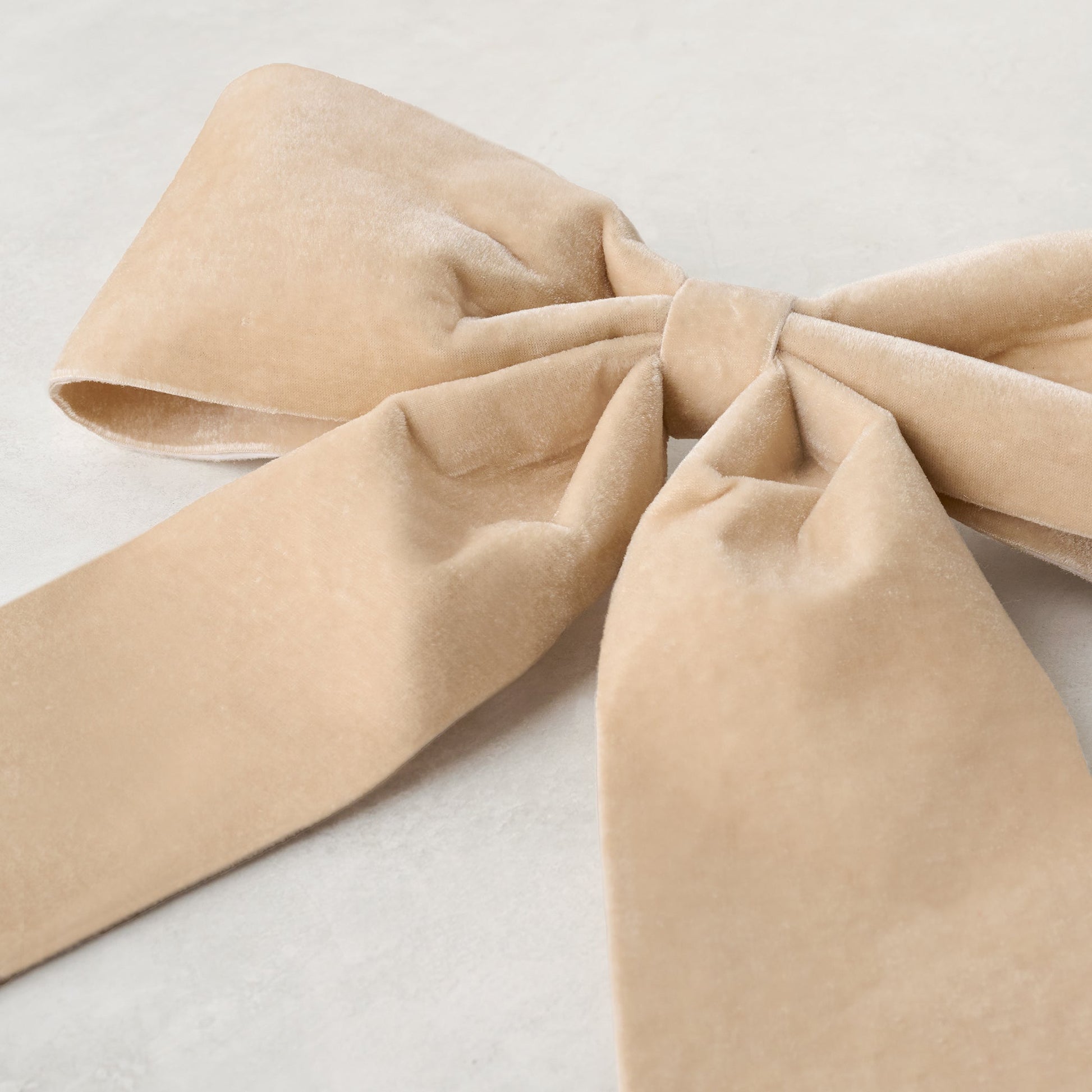 Bountiful Bow Tree Topper