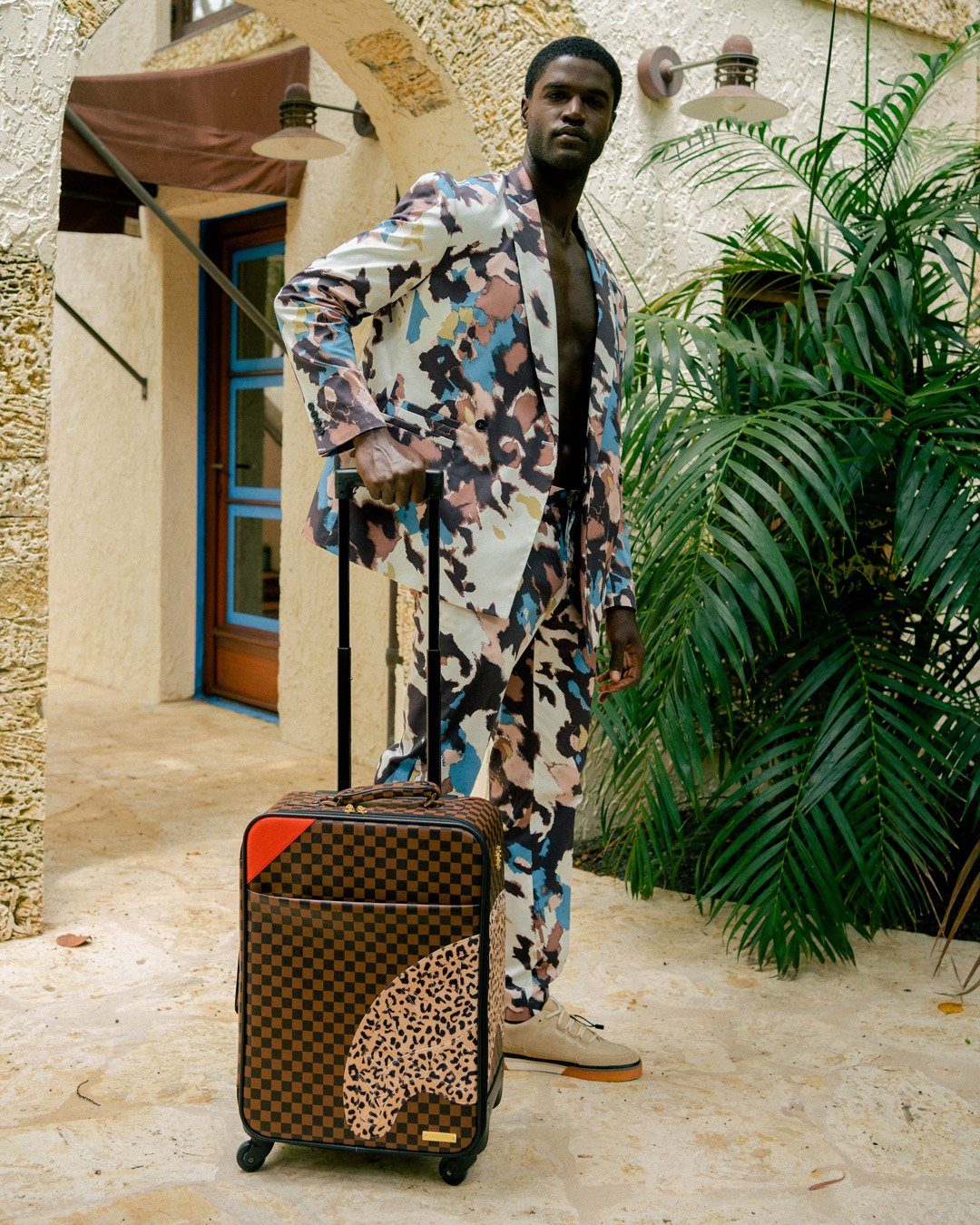 A.i.3 THE LEGACY JETSETTER CARRY-ON LUGGAGE