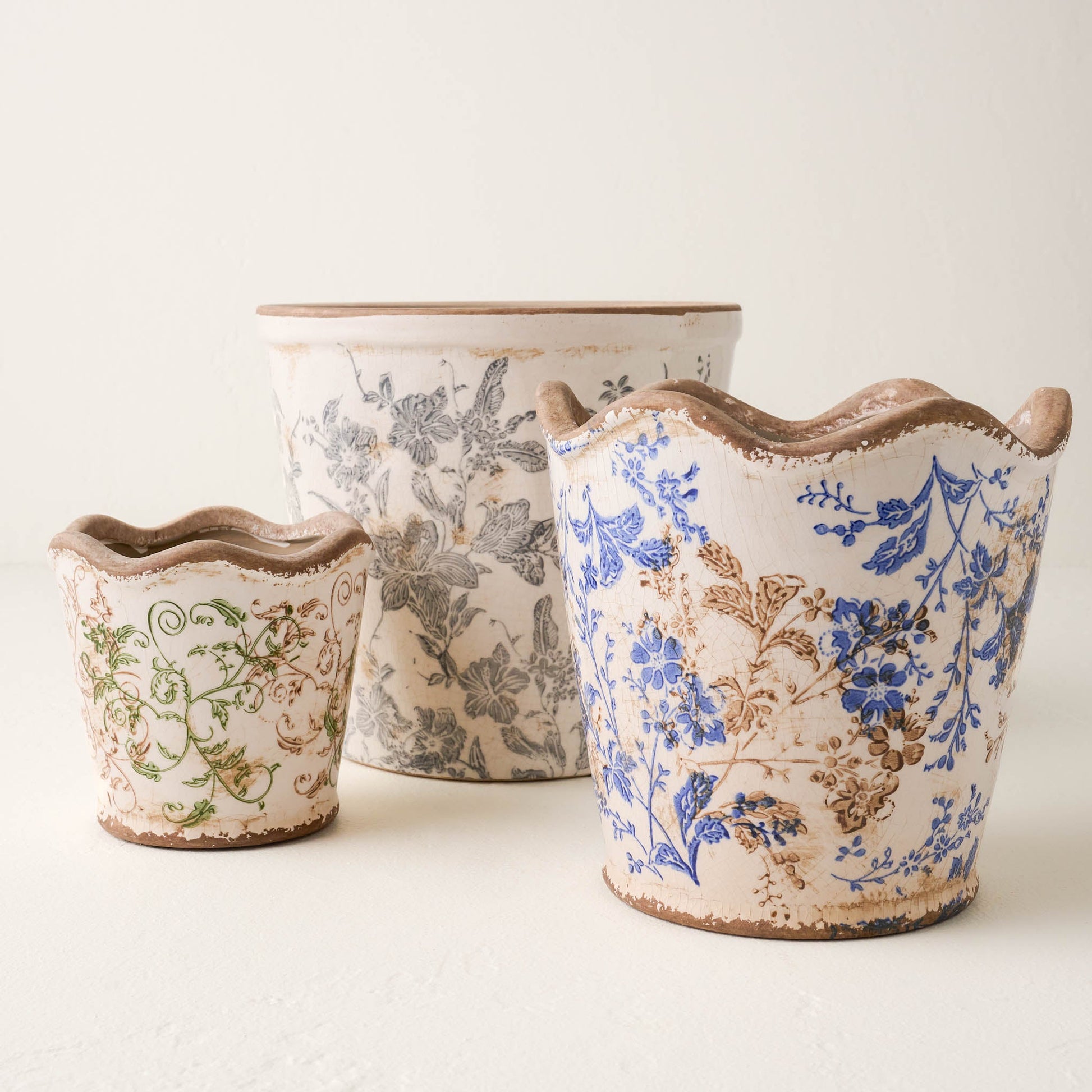 Blue Scalloped Distressed Planter