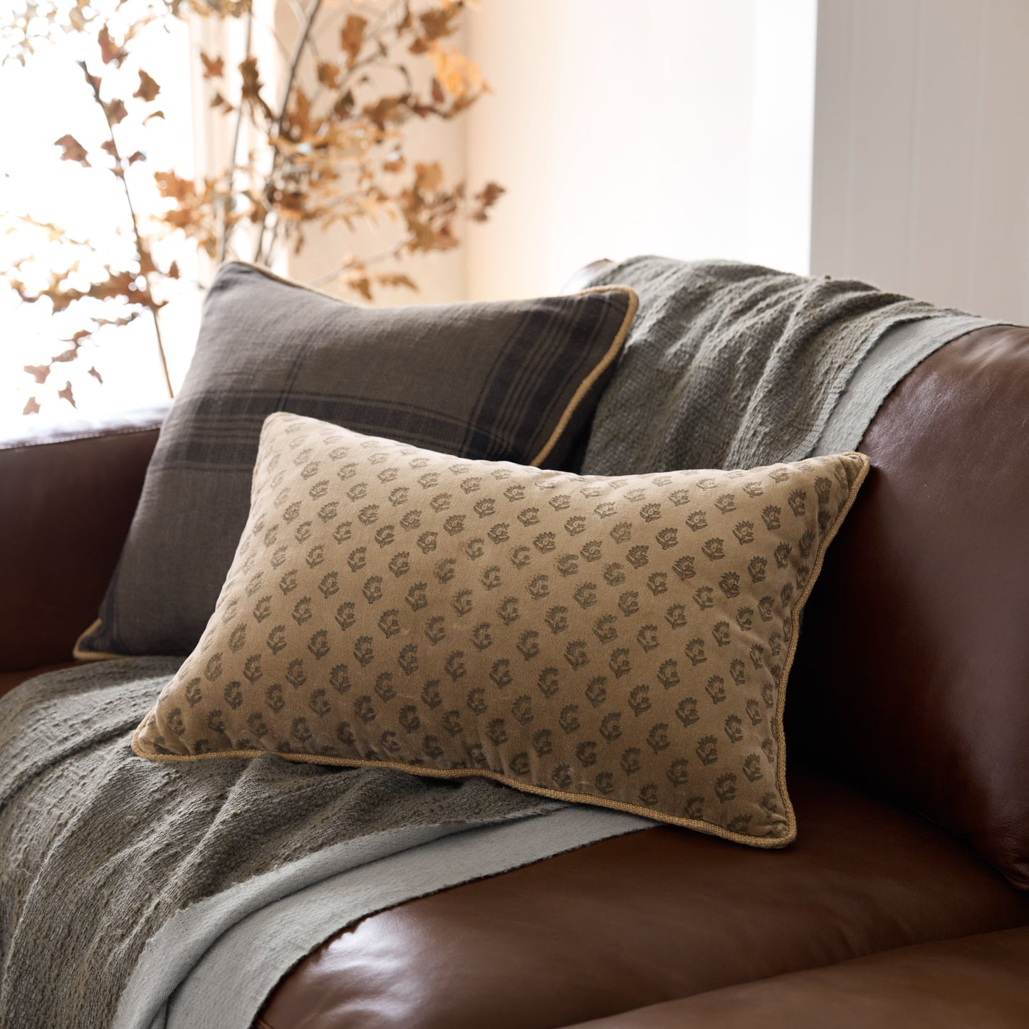 Vintage Plaid Pillow and Throw Bundle
