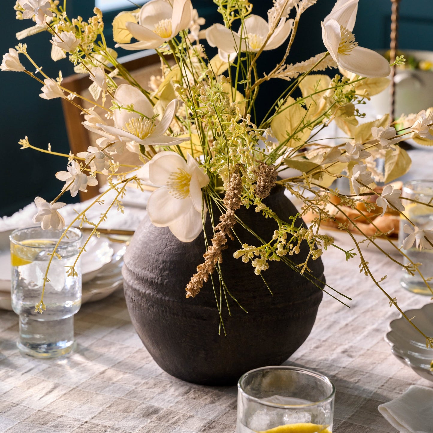 Black Round Concrete Vase