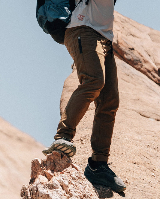 Vent Lightweight Active Pants (Slim Fit)
