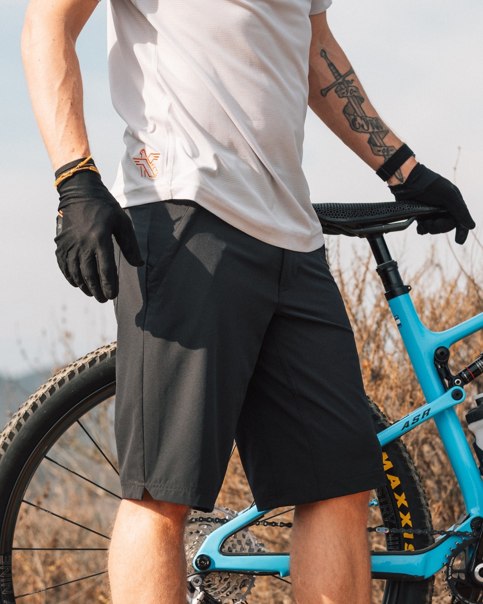 Virtue Hybrid Shorts 12"