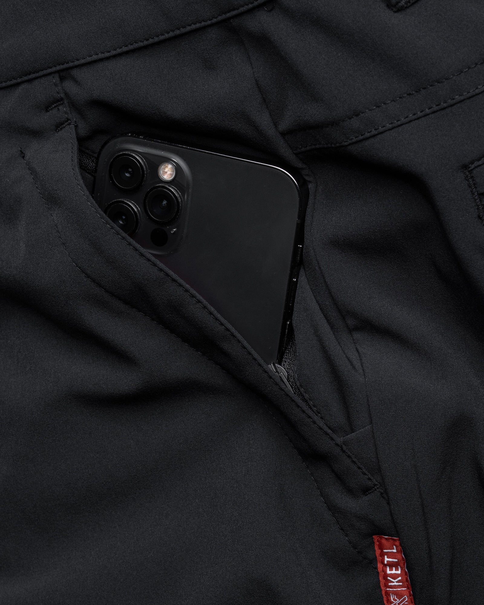 Virtue Hybrid Shorts 12"