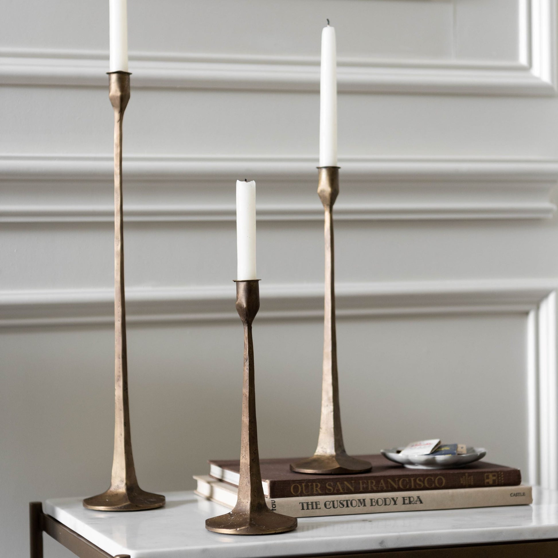 Antique Brass Gatecrest