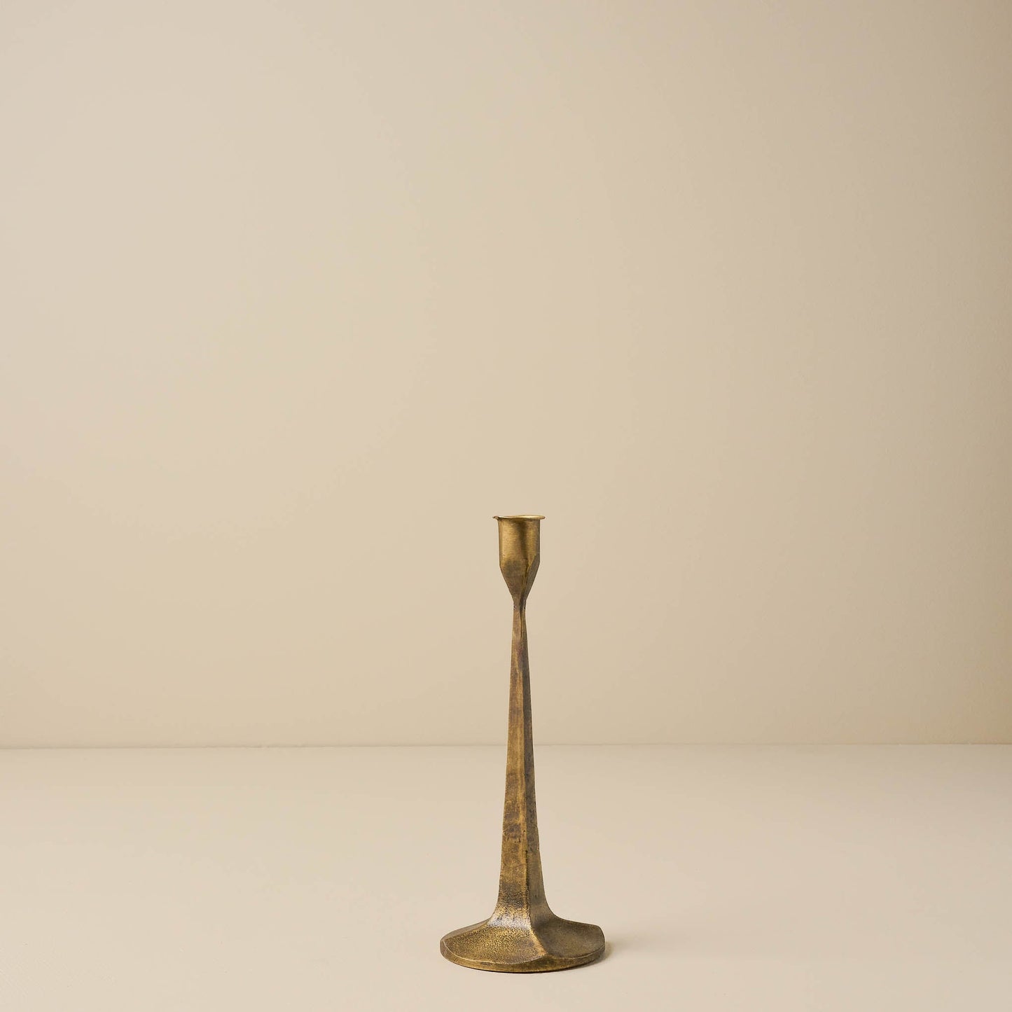 Antique Brass Gatecrest