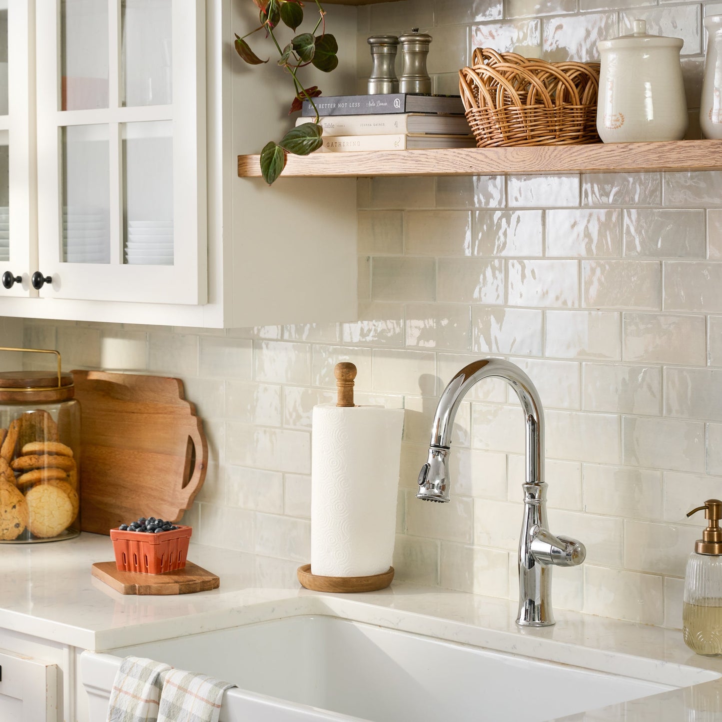 Antiqued Wood Paper Towel Holder