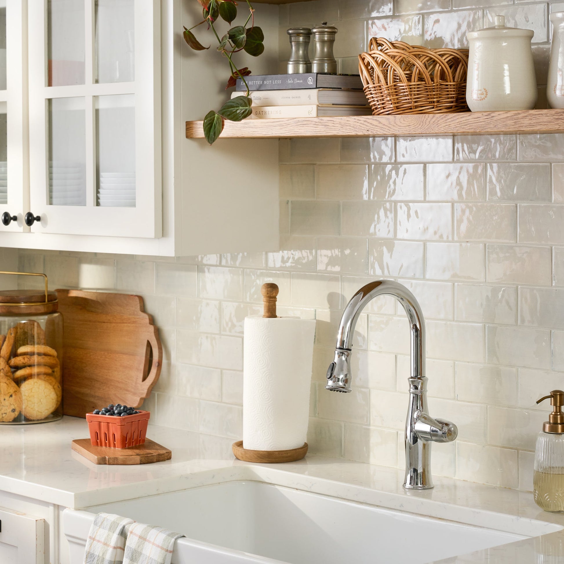 Antiqued Wood Paper Towel Holder