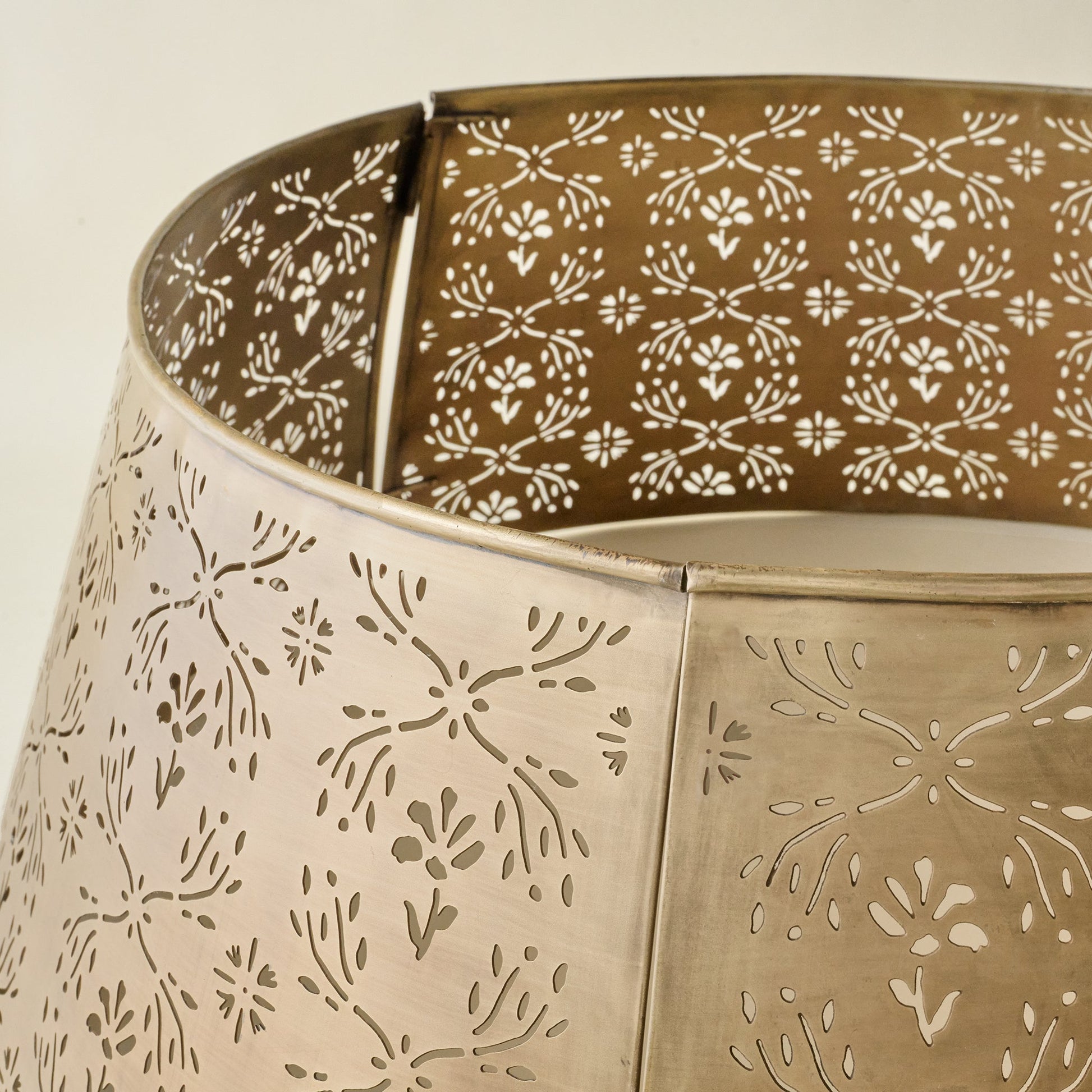 Antique Brass Finish Tree Collar