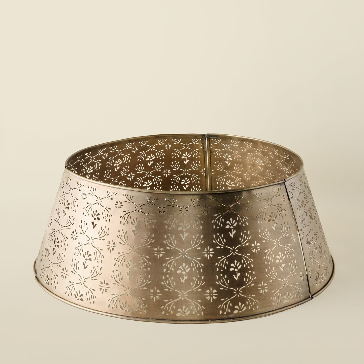 Antique Brass Finish Tree Collar