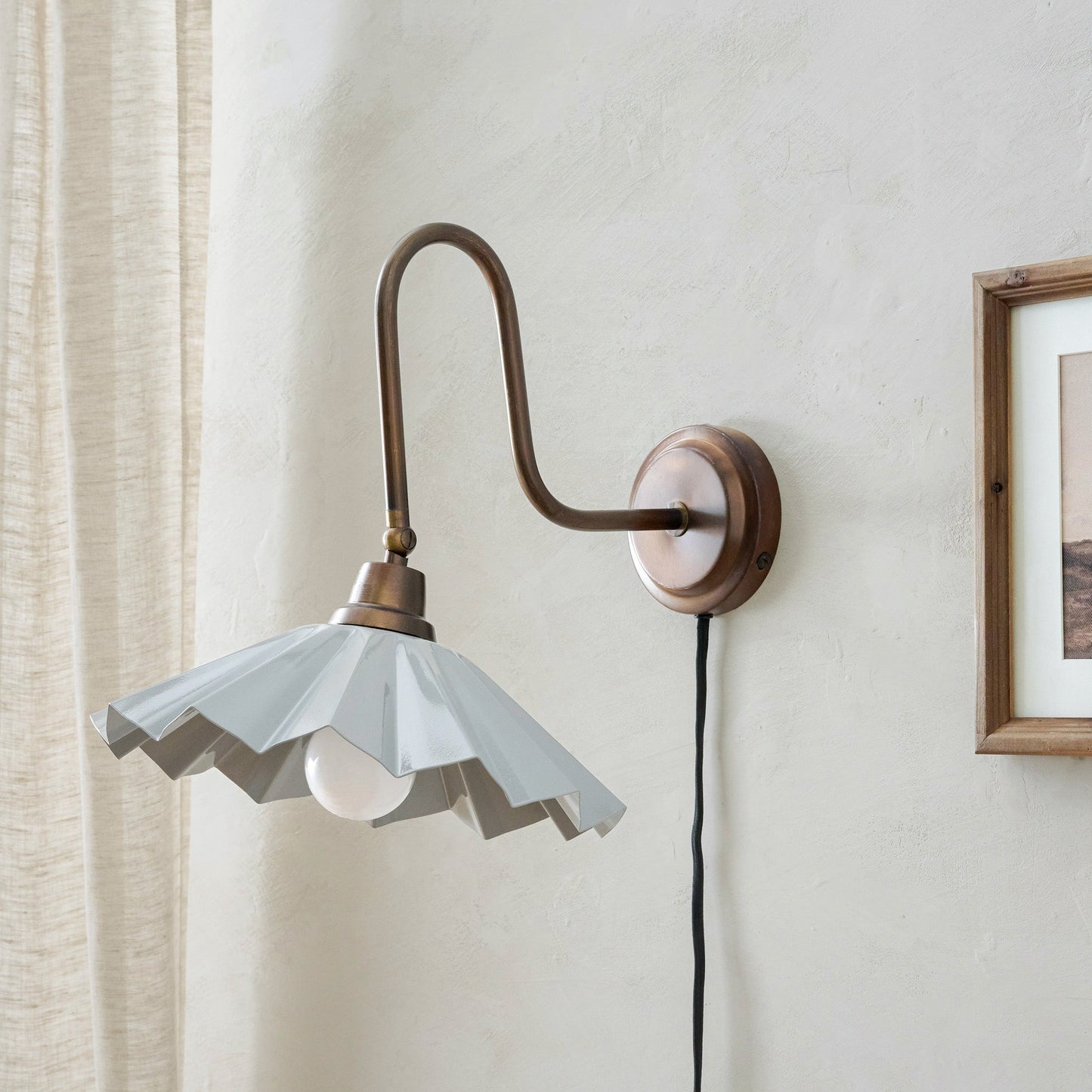 Winston Wall Lamp