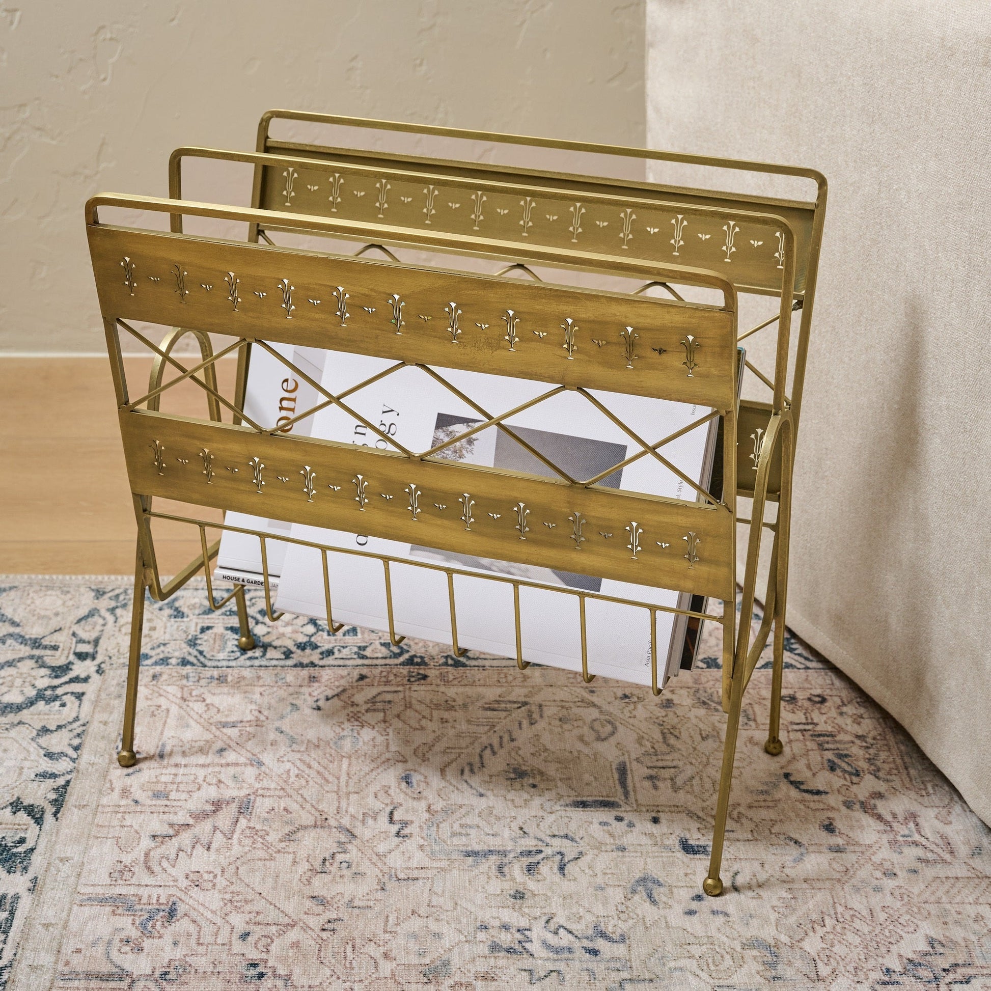 Antique Inspired Magazine Rack