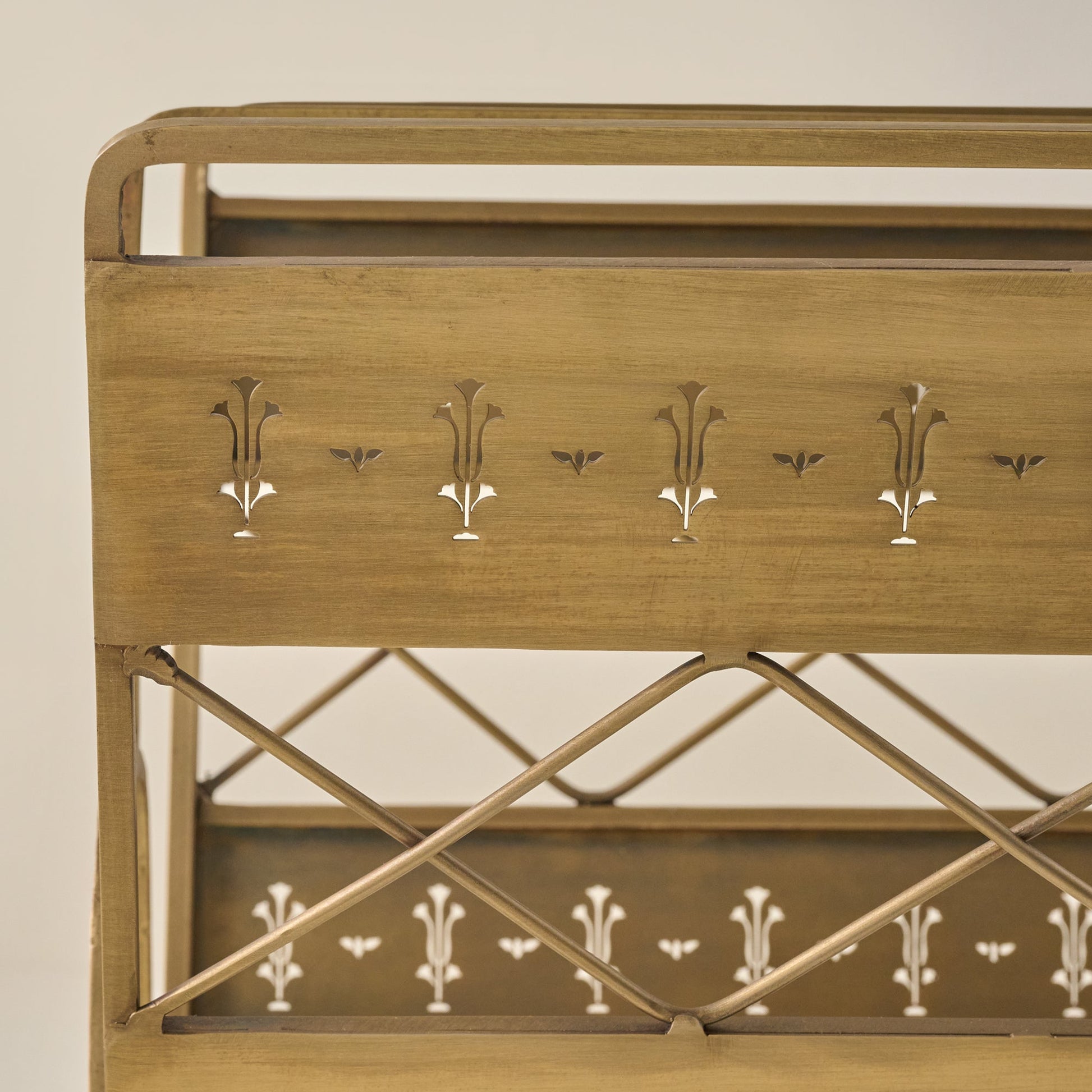 Antique Inspired Magazine Rack