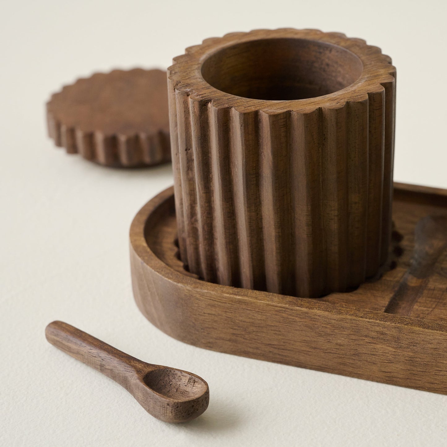 Antiqued Wood Scalloped Pinch Pot Set