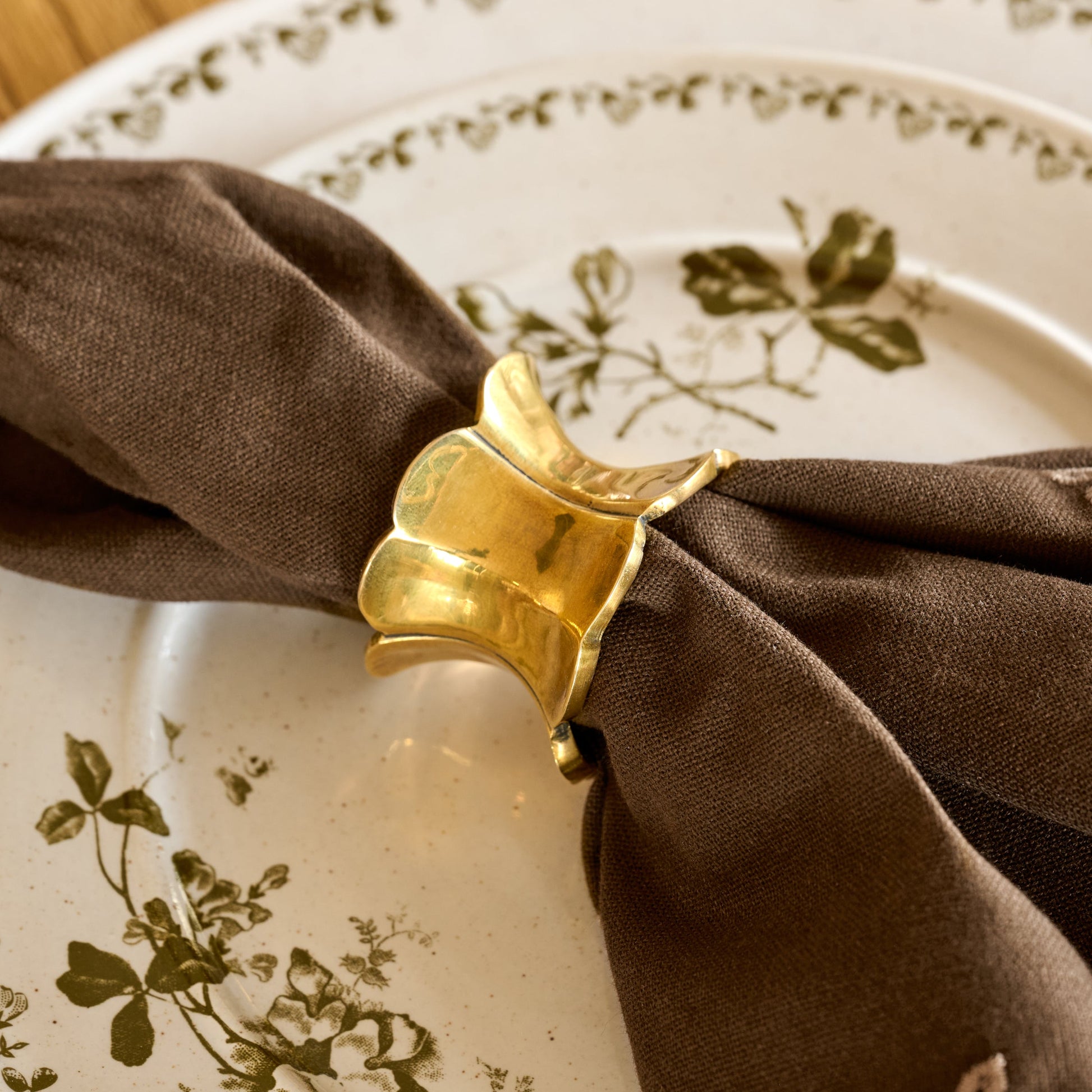 Antique Brass Ruffle Napkin Ring Set of Four