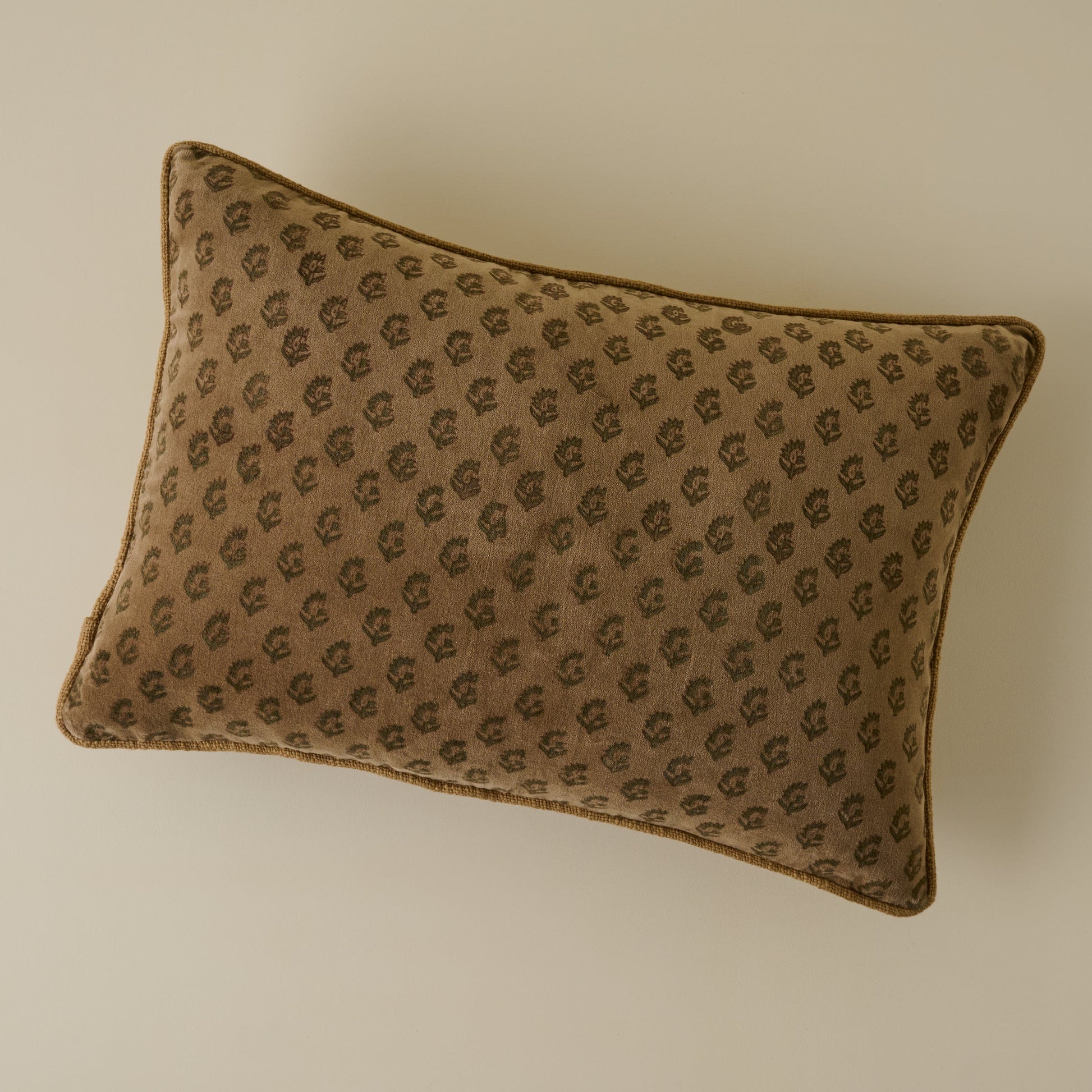 Vintage Plaid Pillow and Throw Bundle