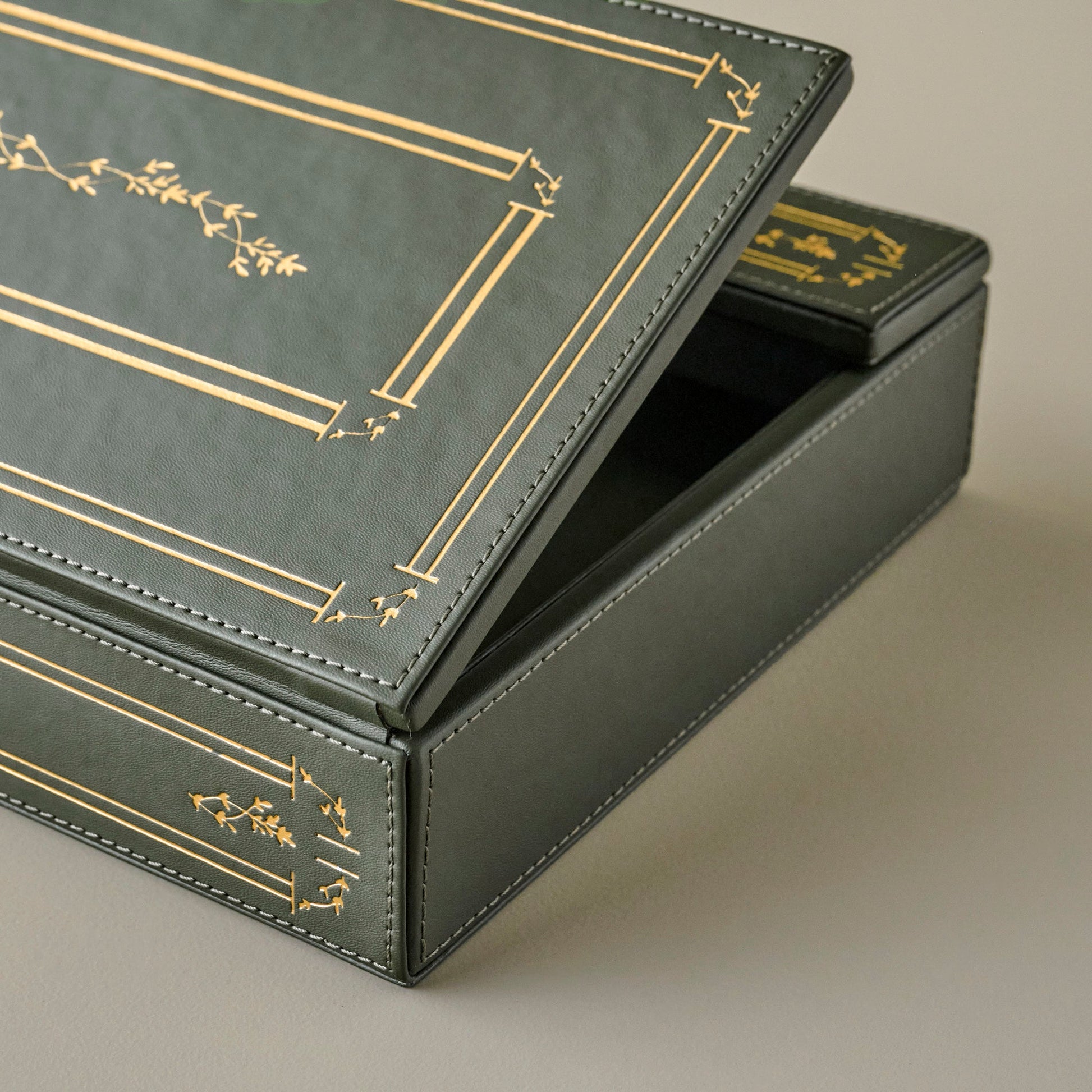 Vintage-Inspired Memory Box