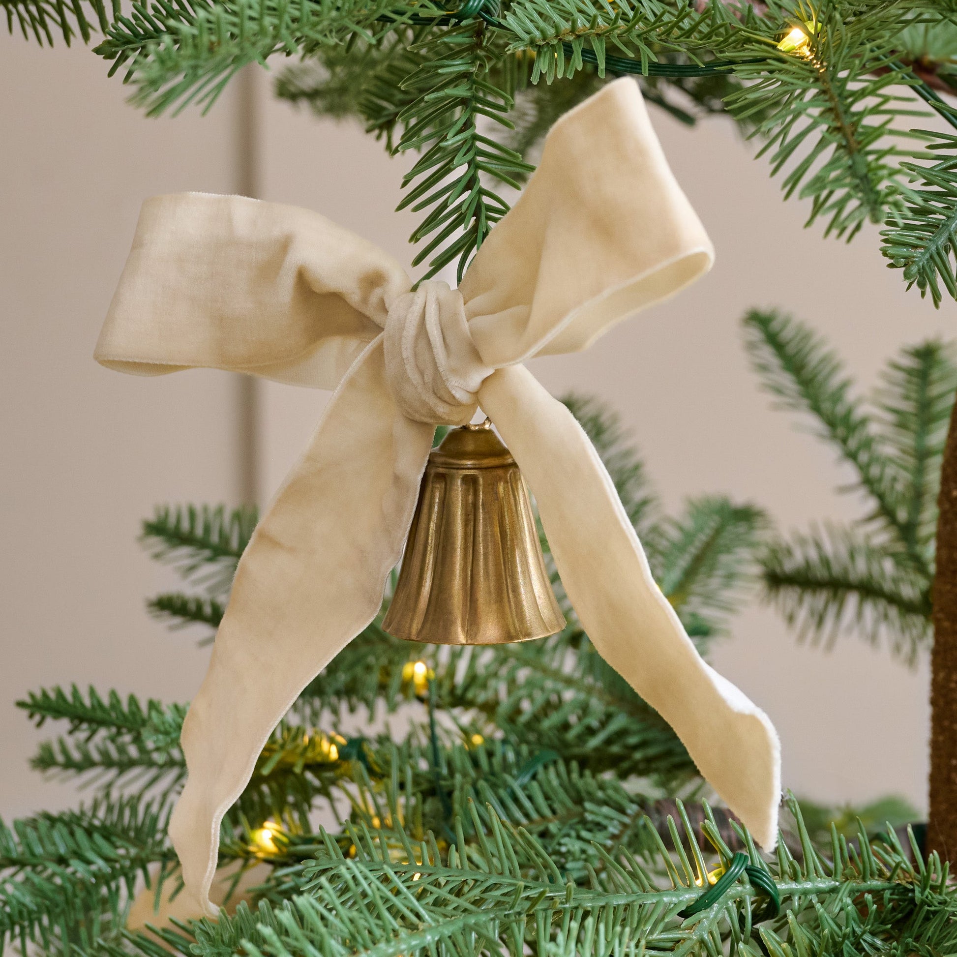 Velvet Bow with Bell Ornament, Set of 6