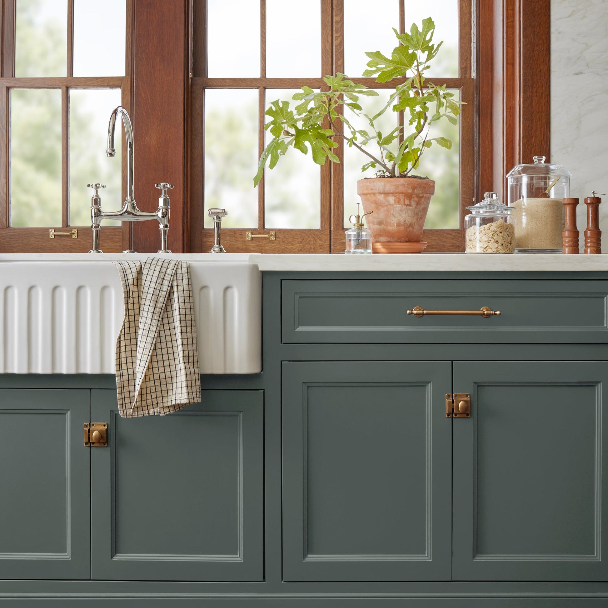 1905 Green - Trim, Door + Cabinetry Paint