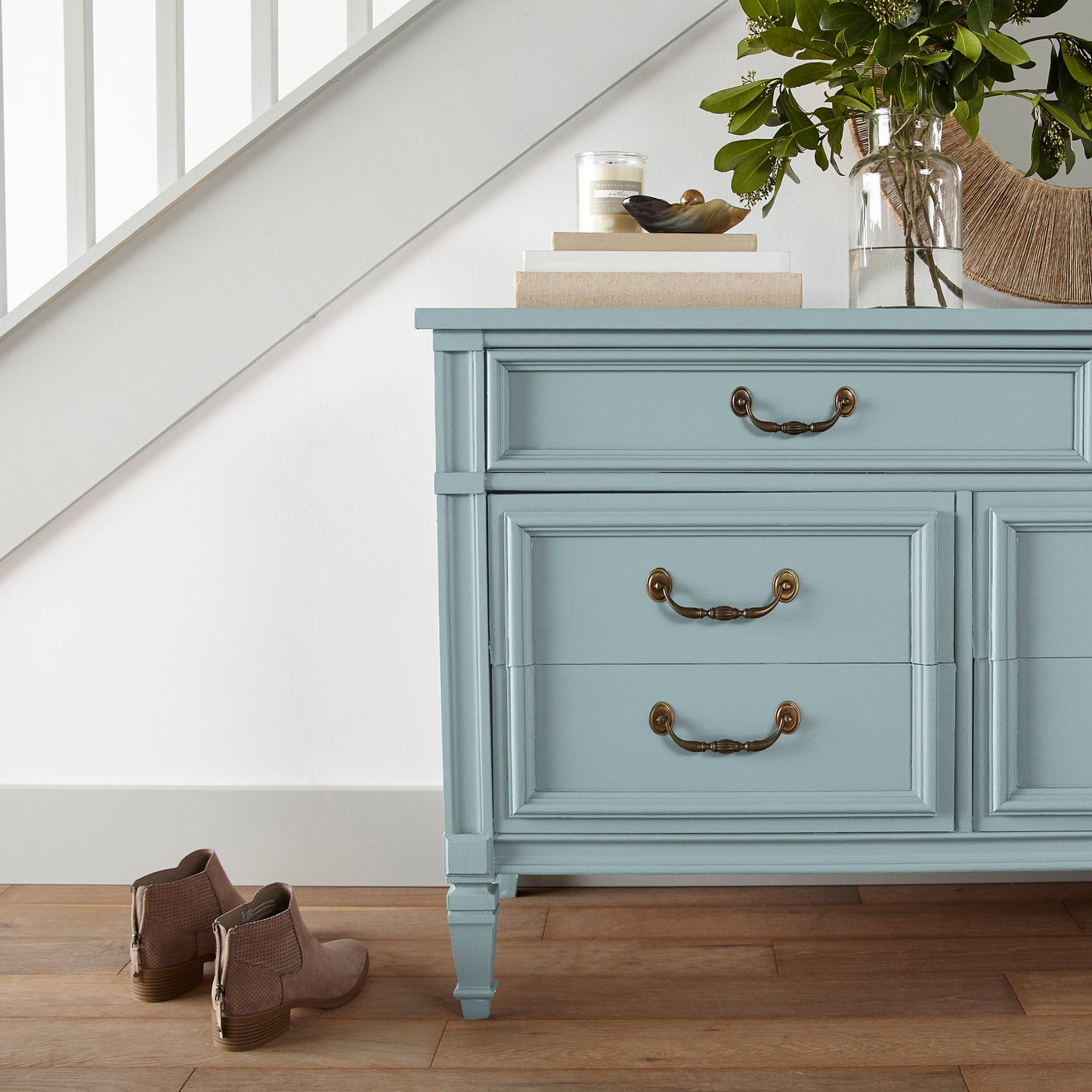Vibrant Horizon - Trim, Door + Cabinetry Paint