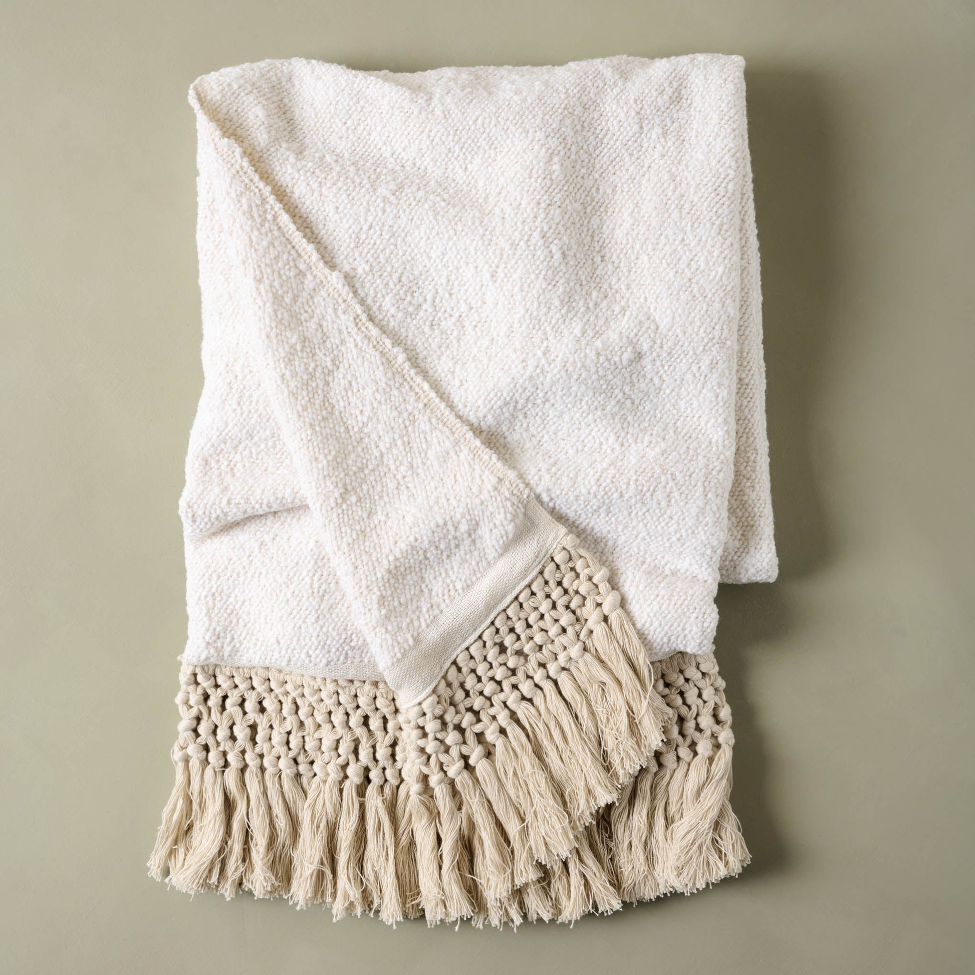 Antique White Essential Tassel Throw