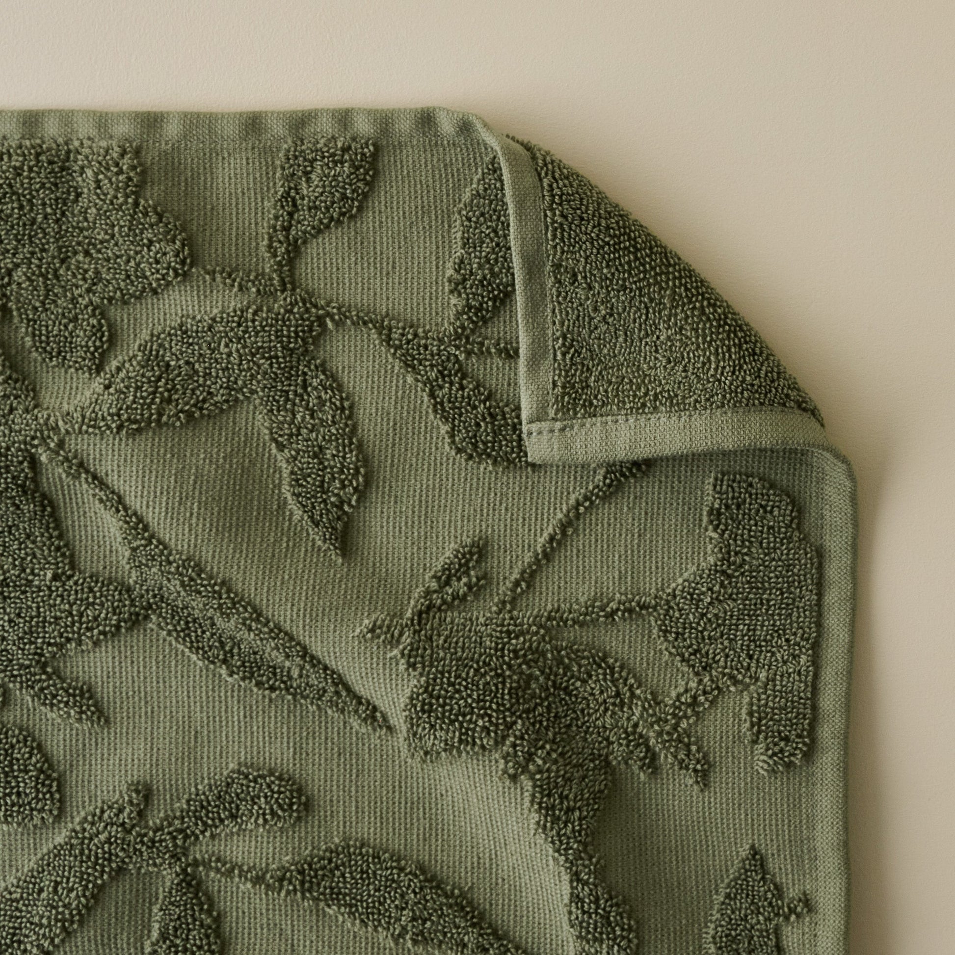 Winter Moss Floral Jacquard Towel
