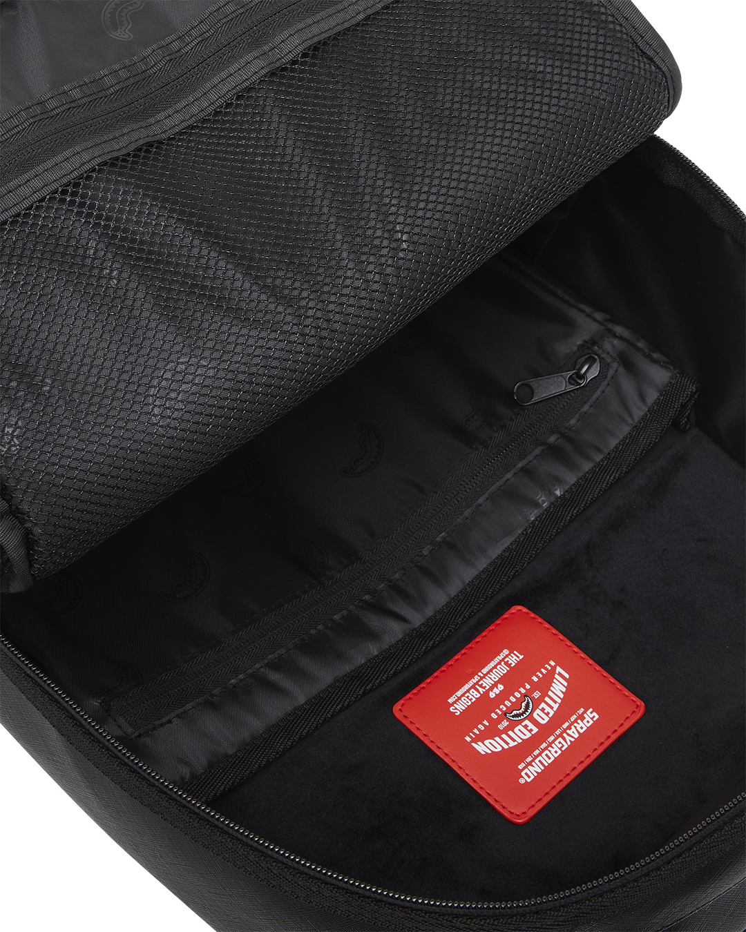 BUBBLE BUBBLE SHARK BACKPACK